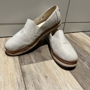 Tom’s women’s slip on